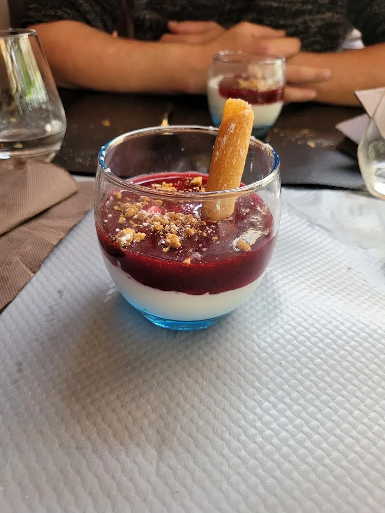 Fromage Frais Coulis Fruits Rouges